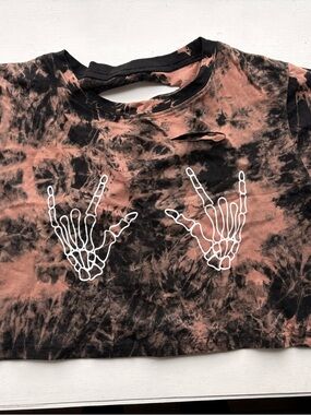 Tie-Dye Skeleton Hand Crop Top - Black & Rust